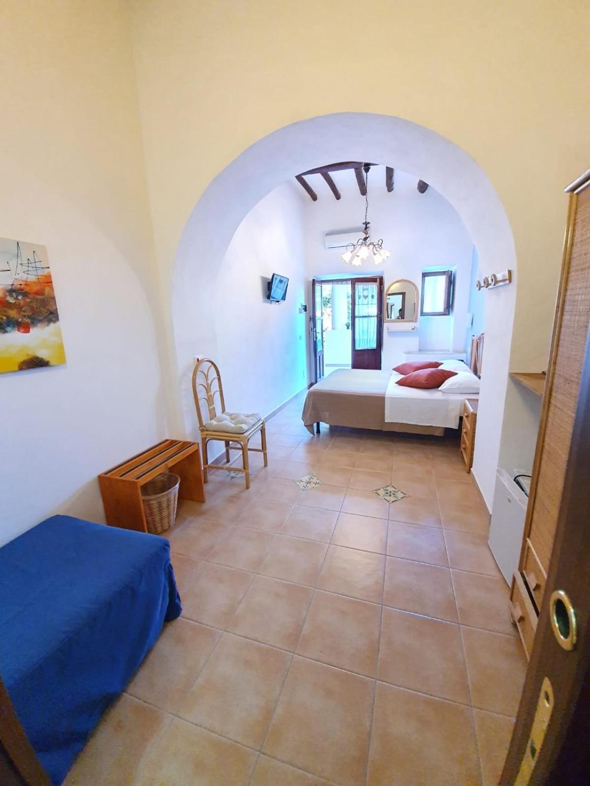 B&B La Goletta Di Salina Santa Marina Salina Rom bilde