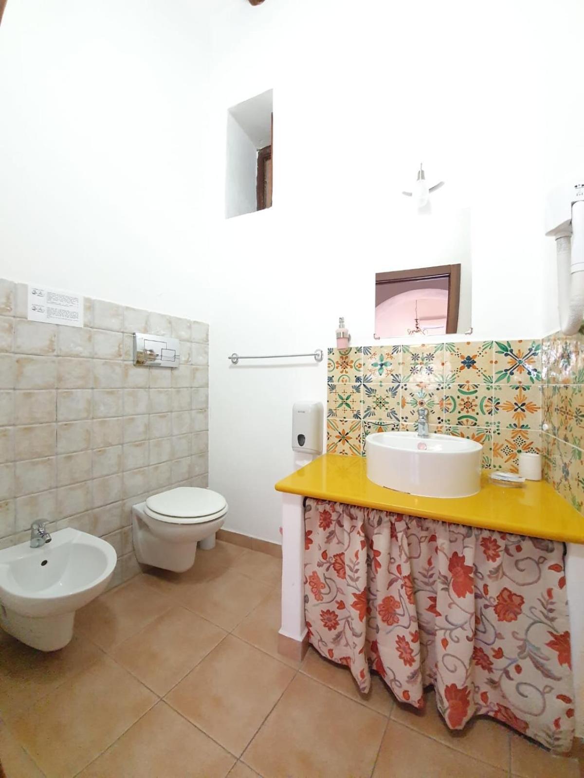 B&B La Goletta Di Salina Santa Marina Salina Rom bilde