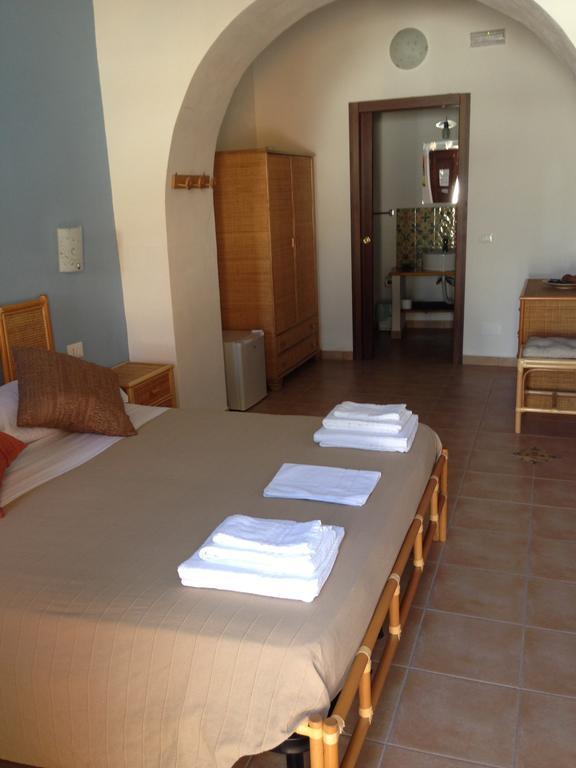 B&B La Goletta Di Salina Santa Marina Salina Rom bilde