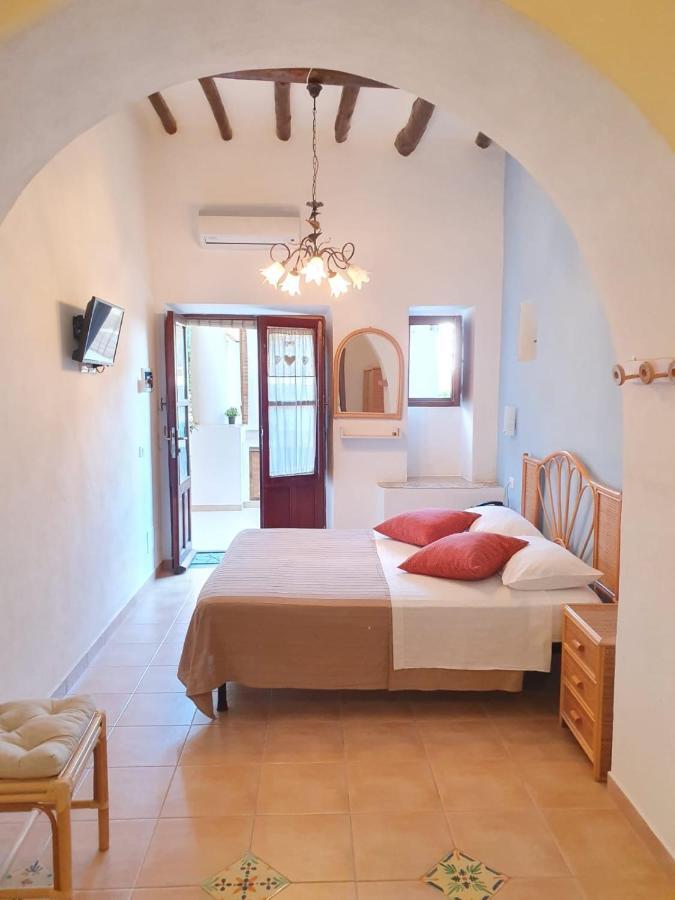 B&B La Goletta Di Salina Santa Marina Salina Eksteriør bilde